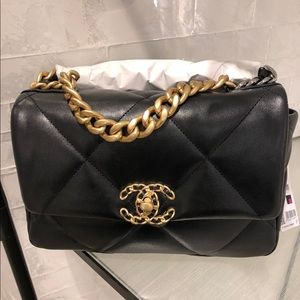 *** SOLD*** Chanel 19 Black Size Small